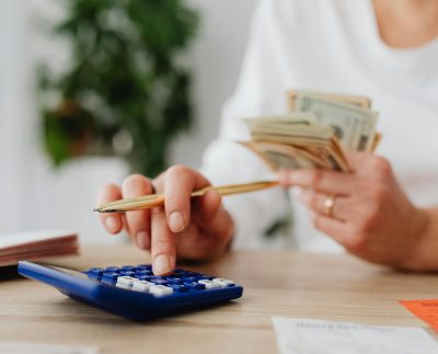 Solo 1 de cada 7 peruanos tiene tarjeta de crédito: la informalidad laboral frena la inclusión financiera