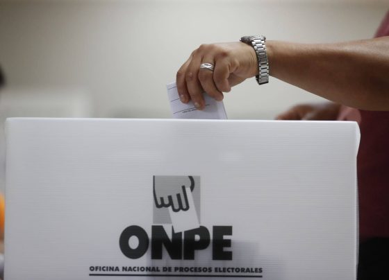 Encuesta CPI: López Aliaga lidera intención de voto, seguido por Fujimori en escenario fragmentado
