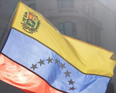 INEI: 88,6% de la población venezolana ocupada en el Perú tiene empleo informal