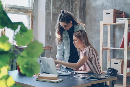 Emprendimiento juvenil: ¿cómo iniciar y hacer sostenible un negocio a largo plazo en Perú?