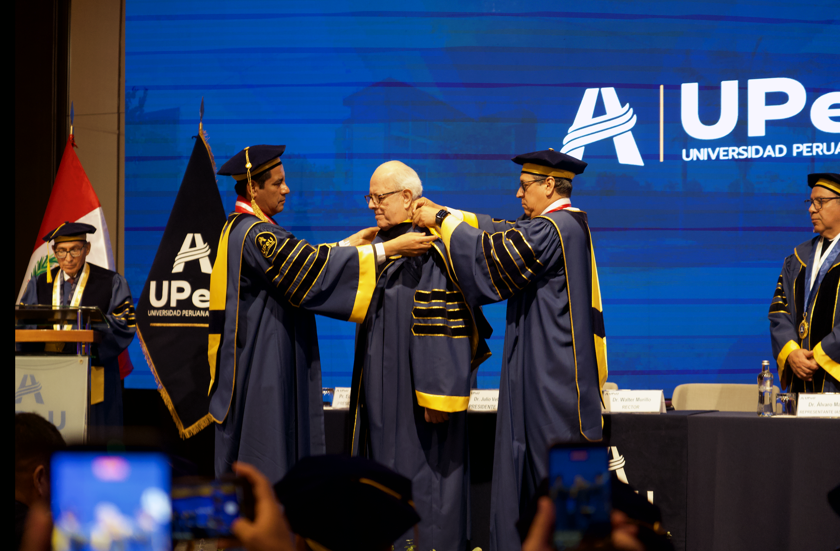 Julio Velarde destaca estabilidad de precios y advierte impacto de la inestabilidad política