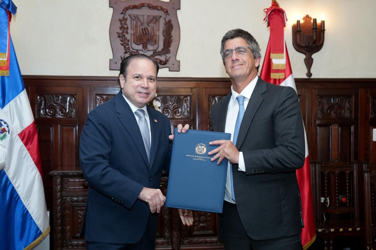 Perú y República Dominicana impulsarán estudio de factibilidad para un Tratado de Libre Comercio