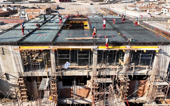Economía peruana acumuló 24 meses de crecimiento pese a choques externos