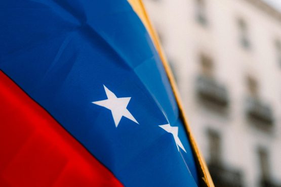 Más del 80 % de venezolanos en Perú participa activamente en la economía