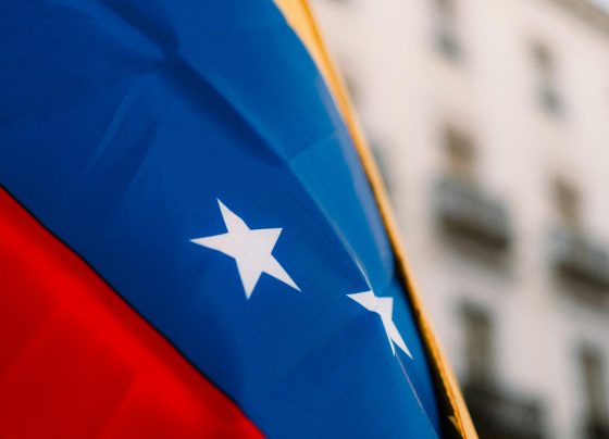 Más del 80 % de venezolanos en Perú participa activamente en la economía