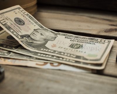 Dólar volátil por elecciones: 3 errores que debes evitar al cambiar tus soles esta semana