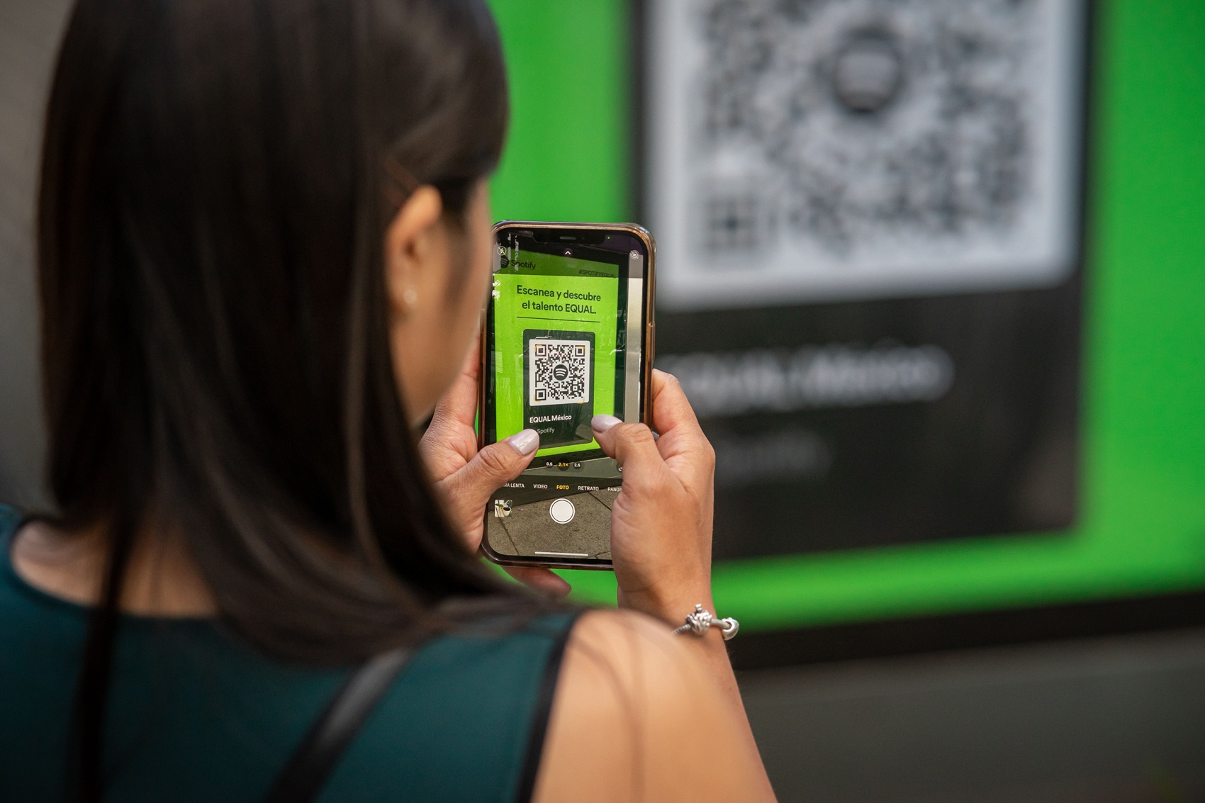 Cinco modalidades de estafa con códigos QR que usan los ciberdelincuentes para robar dinero y datos