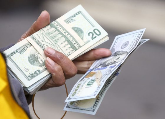 Tipo de cambio cae a S/3.345 y marca su nivel más bajo del año