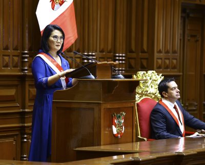 Keiko Fujimori anuncia alza de la remuneración mínima a S/ 1.300 y bono para las mypes