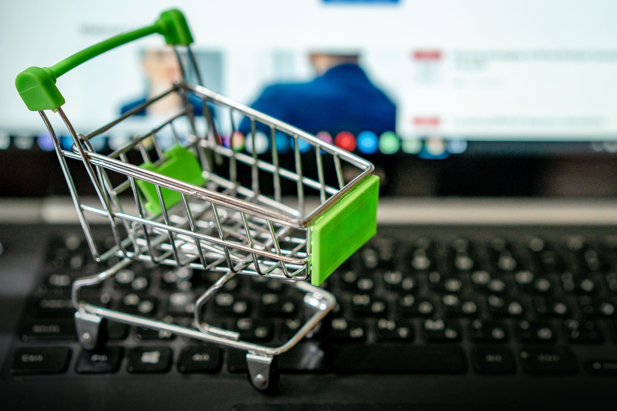 ¿Quieres generar ingresos extra? Seis recomendaciones para vender artículos usados de forma segura por redes sociales
