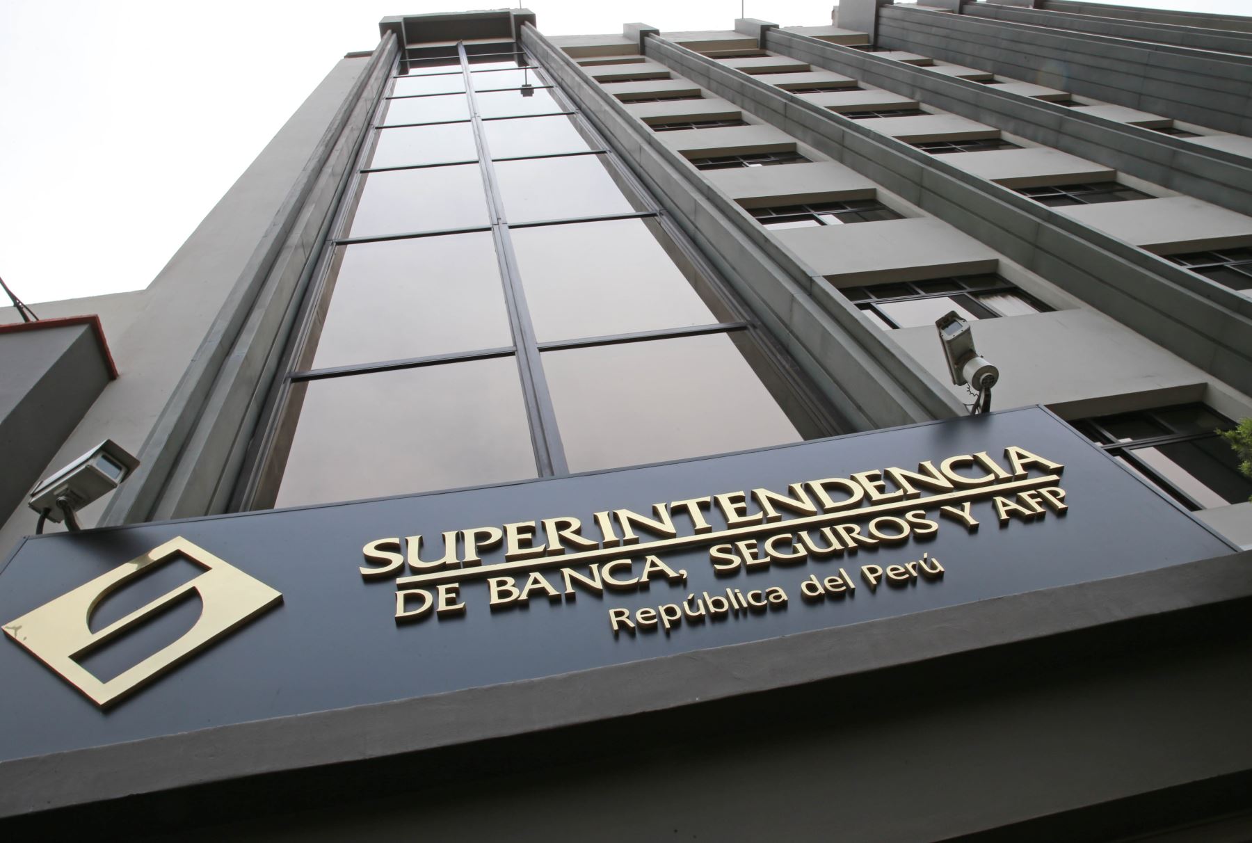 Afiliados a las AFP podrán cambiar de comisión con nuevo procedimiento de la SBS