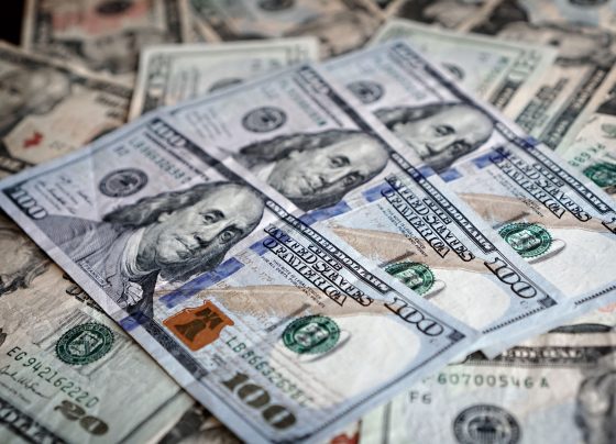 El horario estelar del billete verde: ¿a qué hora se juega el 'mejor partido' para cambiar dólares?