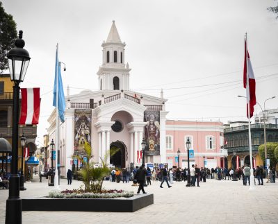 MEF plantea trasladar feriados a los viernes desde 2027 para impulsar turismo y productividad