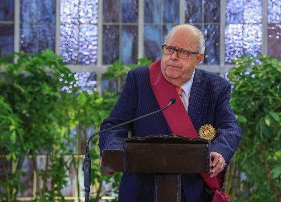 Ejecutivo formaliza ratificación de Julio Velarde al frente del BCR