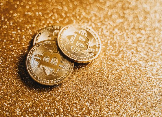 Bitcoin acelera su recuperación y supera los US$ 76,500
