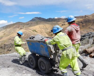 Pequeños mineros podrían acceder a cuentas bancarias con la nueva Ley MAPE