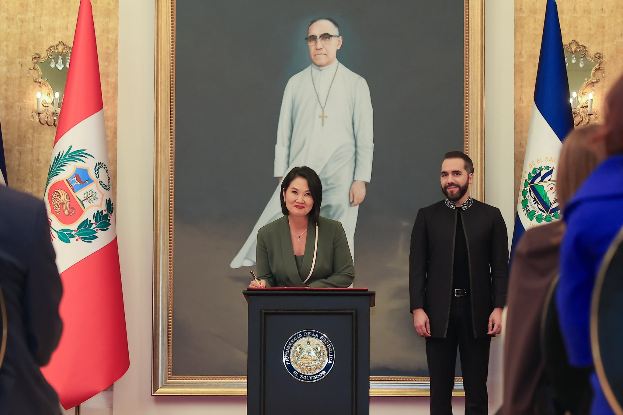 Keiko Fujimori se reúne con Nayib Bukele en El Salvador y acuerdan reforzar cooperación en seguridad